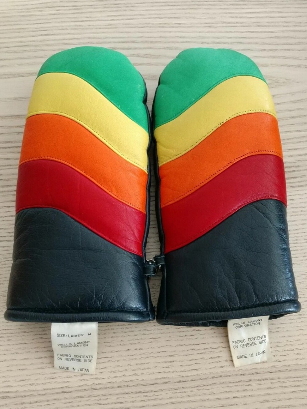 Vintage Women's Medium Rare Rainbow Cowhide Leather Sherpa Lined Gloves Mittens